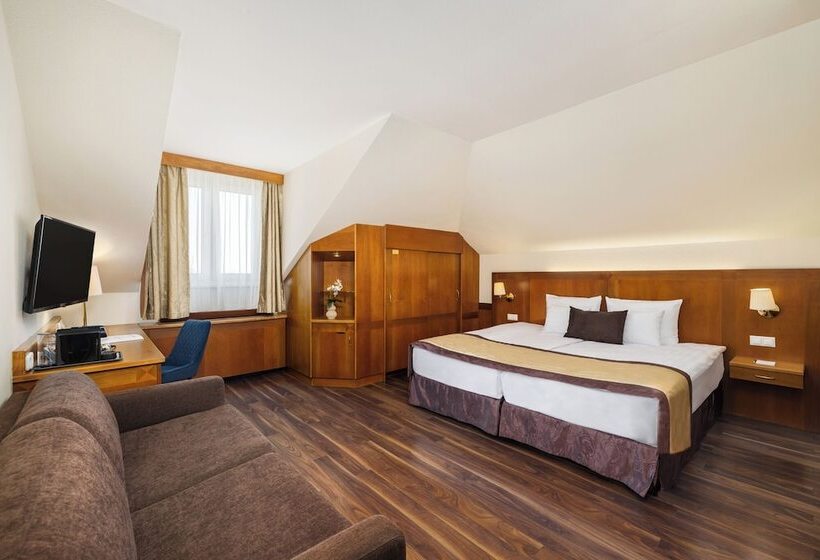 수피리어 룸, Carlton Hotel Buda Castle