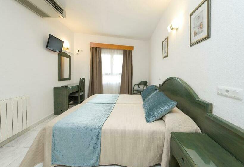 Chambre Standard, Hostal Mari