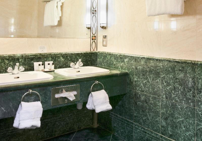 اتاق پرمیوم, Crowne Plaza Liverpool   John Lennon Airport, An Ihg
