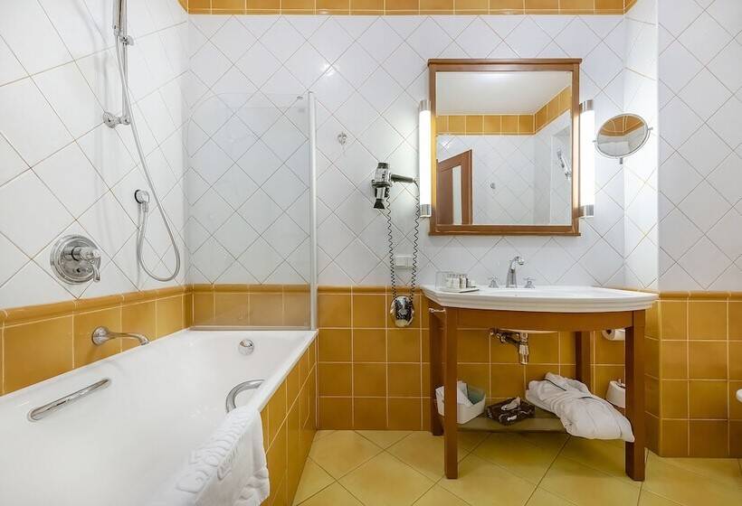 سوییت جونیور, Grotthuss Boutique Hotel Vilnius