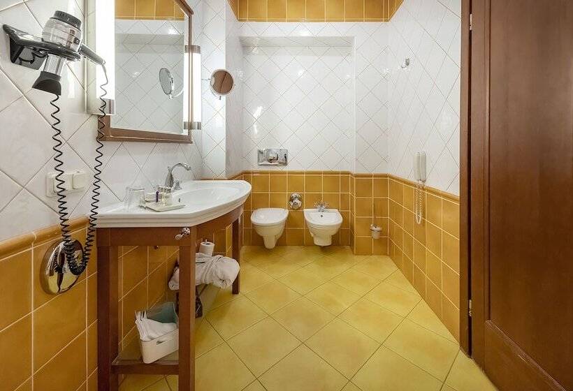 سوییت جونیور, Grotthuss Boutique Hotel Vilnius
