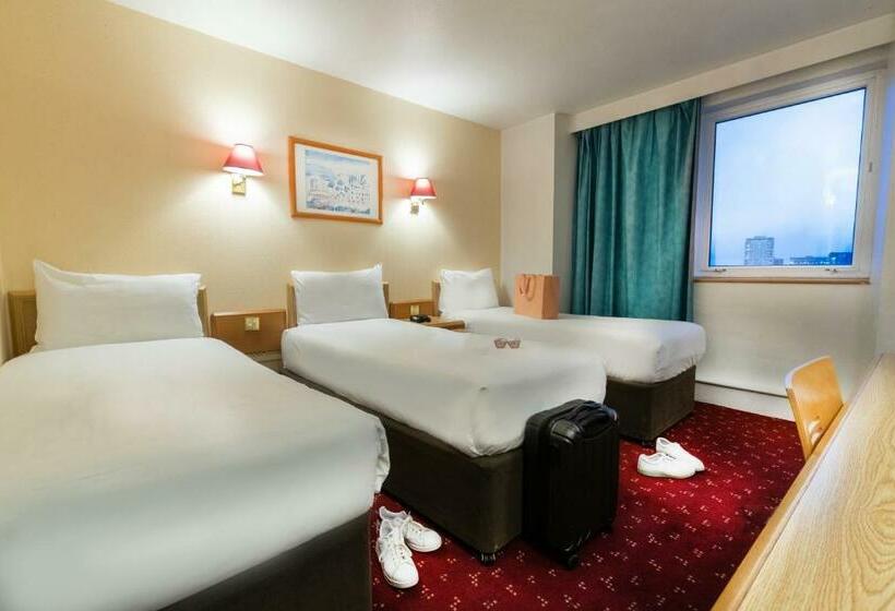 Quarto Estandar, Ibis London Earls Court