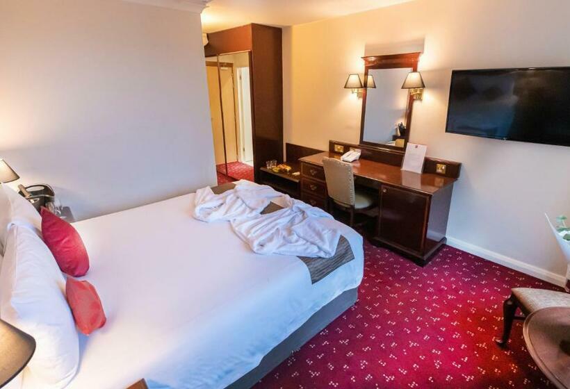 Superior Room, Ibis London Earls Court