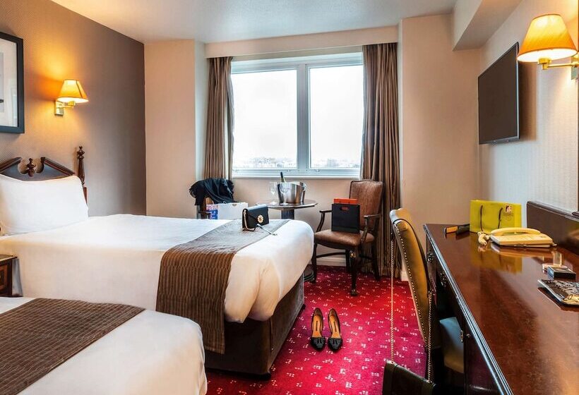 Standard Room, Ibis London Earls Court