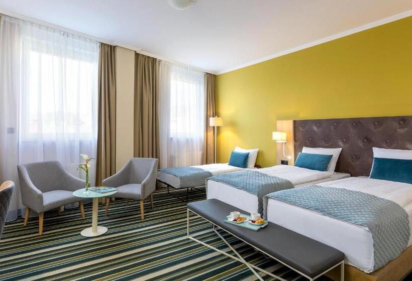 اتاق سوپریور سه تخته, Leonardo Hotel Budapest