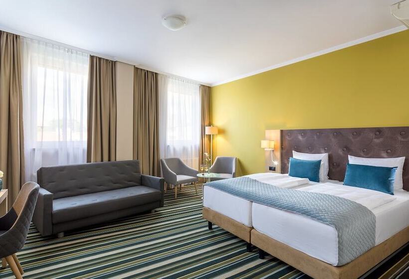 اتاق سوپریور سه تخته, Leonardo Hotel Budapest