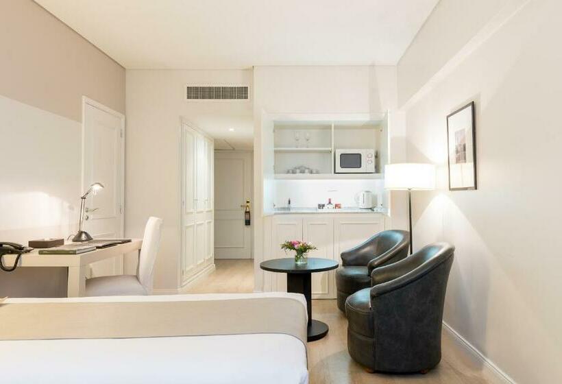 استودیوی استاندارد, Loi Suites Recoleta