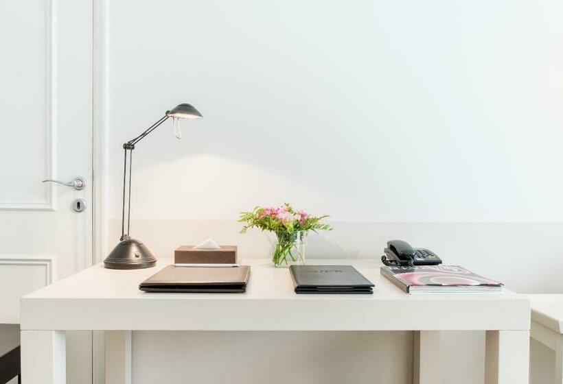 استودیوی استاندارد, Loi Suites Recoleta