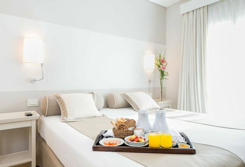 استودیوی استاندارد, Loi Suites Recoleta