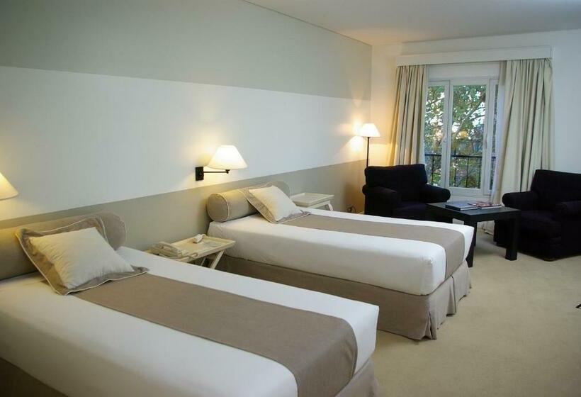 استودیو اجرایی, Loi Suites Recoleta