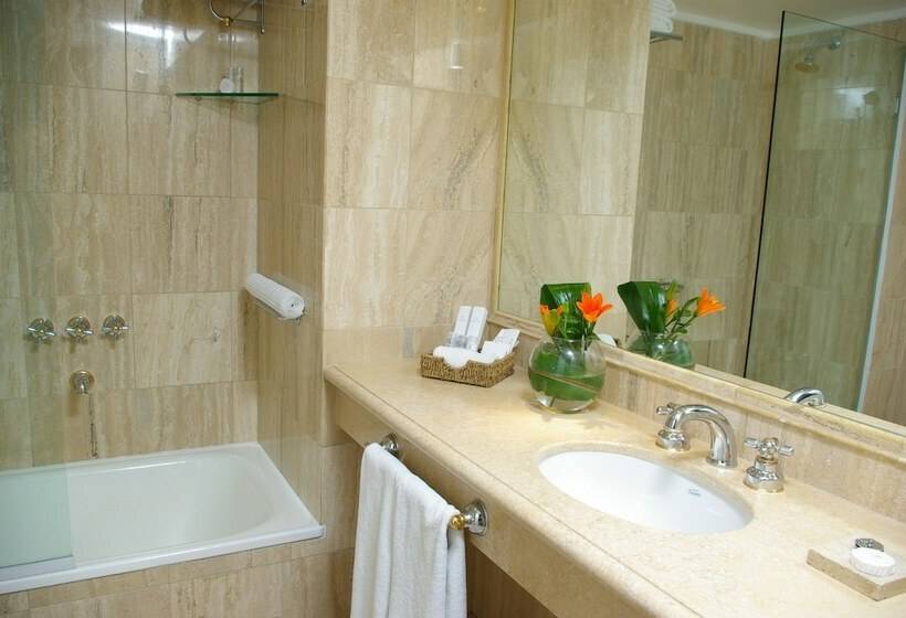 استودیو اجرایی, Loi Suites Recoleta