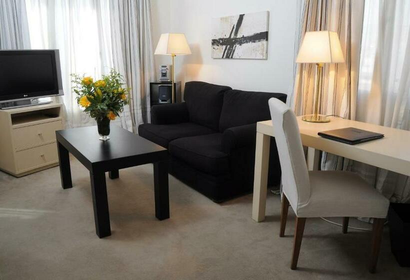 سوییت اجرایی, Loi Suites Recoleta