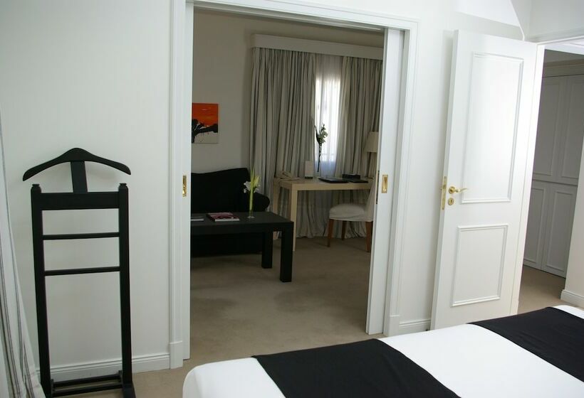 Executive Suite, Loi Suites Recoleta