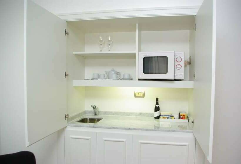 سوییت اجرایی, Loi Suites Recoleta