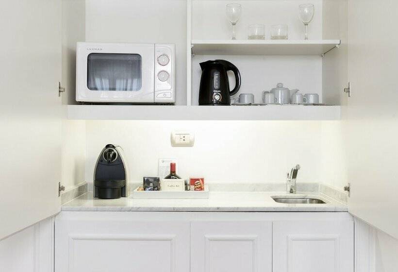 سوییت اجرایی, Loi Suites Recoleta