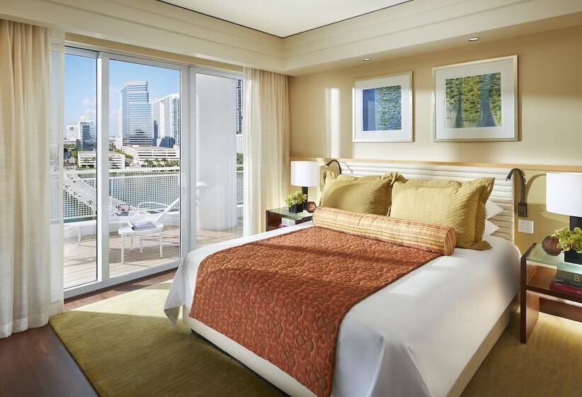 Suite Adaptada para personas con movilidad reducida, Mandarin Oriental Miami