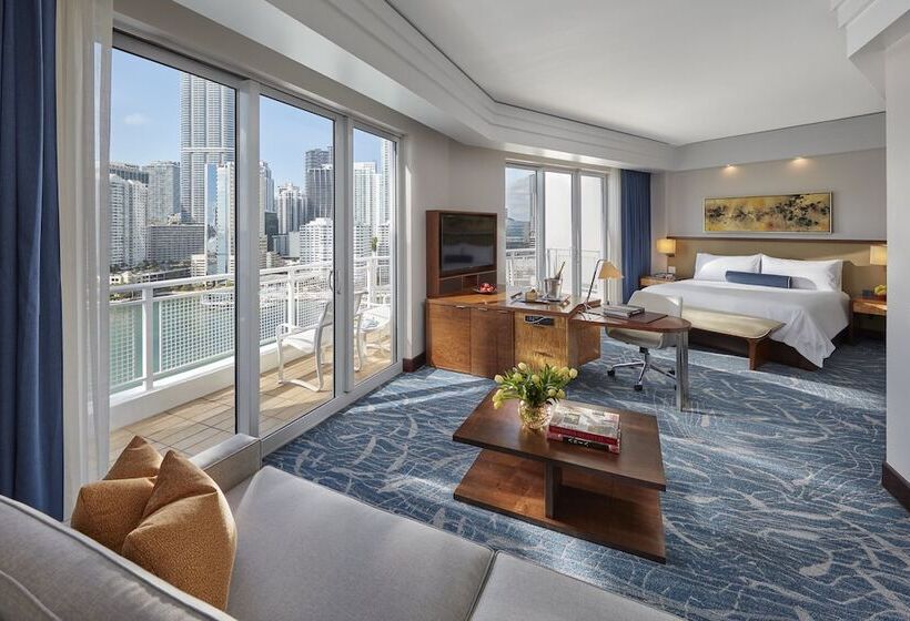 سوئیت جونیور با چشم‌انداز, Mandarin Oriental Miami