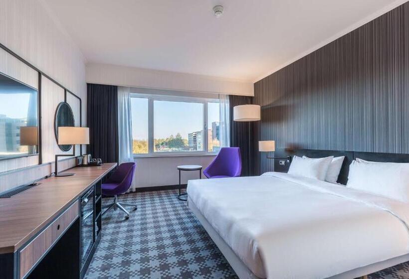 اتاق استاندارد سه نفره, Radisson Blu Hotel Amsterdam Airport, Schiphol