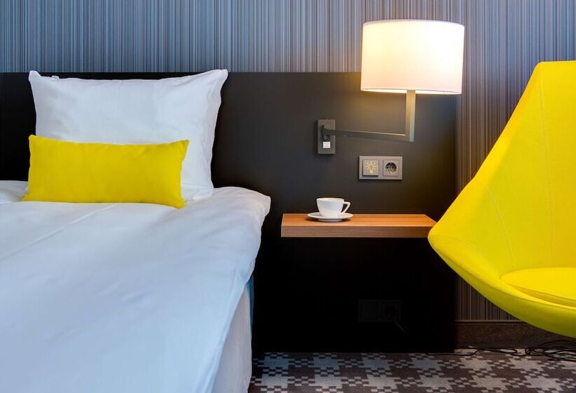 Standard Room, Radisson Blu  Amsterdam Airport