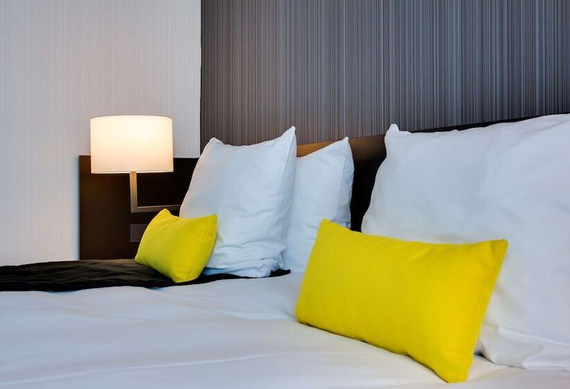 Premium Room, Radisson Blu  Amsterdam Airport