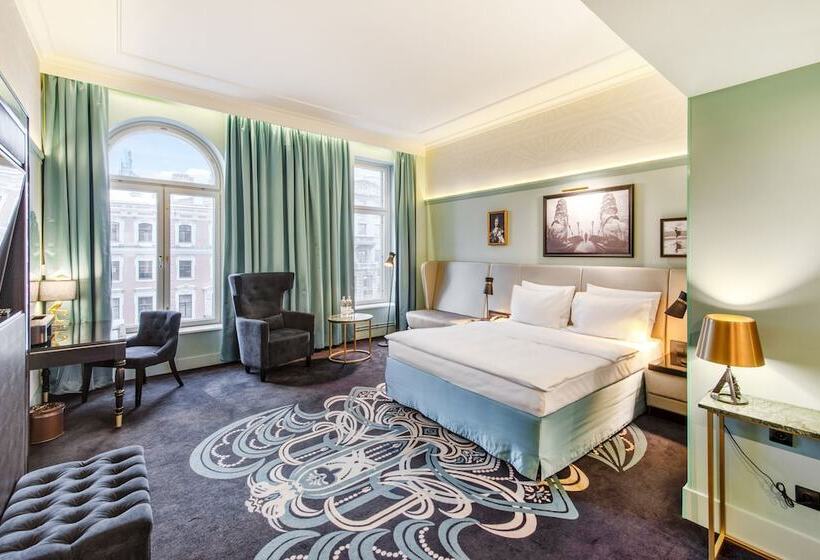 Номер Superior Вид на Город, Radisson Royal Hotel, St. Petersburg