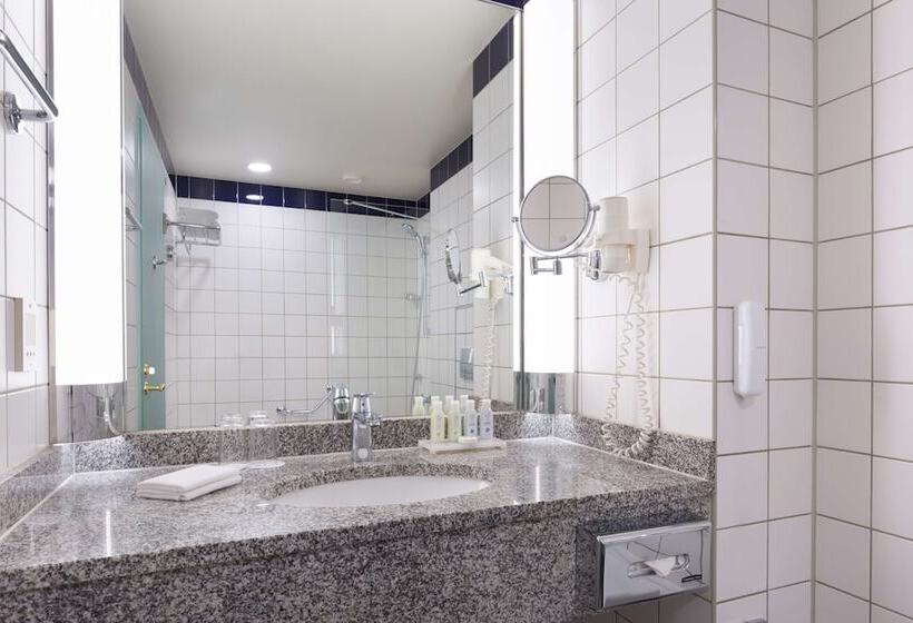 Номер Superior Вид на Город, Radisson Royal Hotel, St. Petersburg