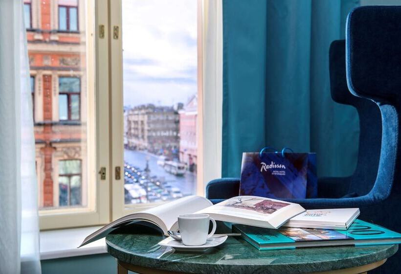 Номер Superior Вид на Город, Radisson Royal Hotel, St. Petersburg