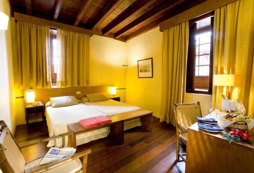 اتاق استاندارد, Livvo La Quinta Roja