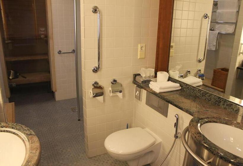سوییت جونیور, Santa S Hotel Santa Claus