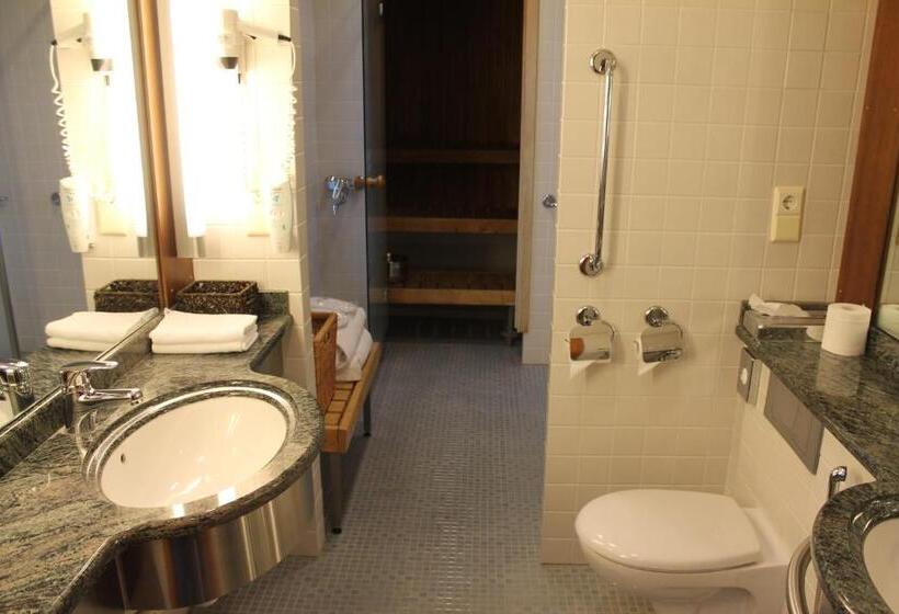 سوییت جونیور, Santa S Hotel Santa Claus