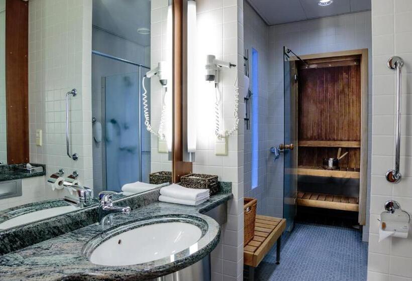 سوییت جونیور, Santa S Hotel Santa Claus