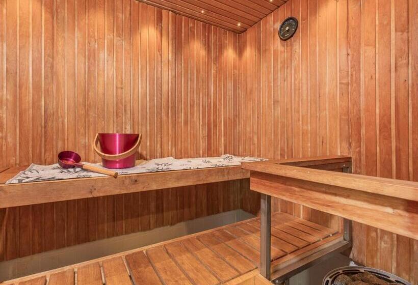 سوییت جونیور, Santa S Hotel Santa Claus