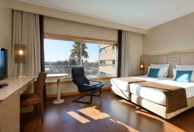 Deluxe Room, Tryp By Wyndham Porto Expo