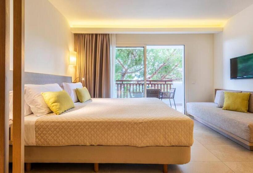 استودیوی پریمیوم, Inturotel Esmeralda Park
