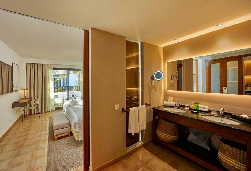 اتاق استاندارد با چشم‌انداز استخر, Secrets Lanzarote Resort & Spa   Adults Only