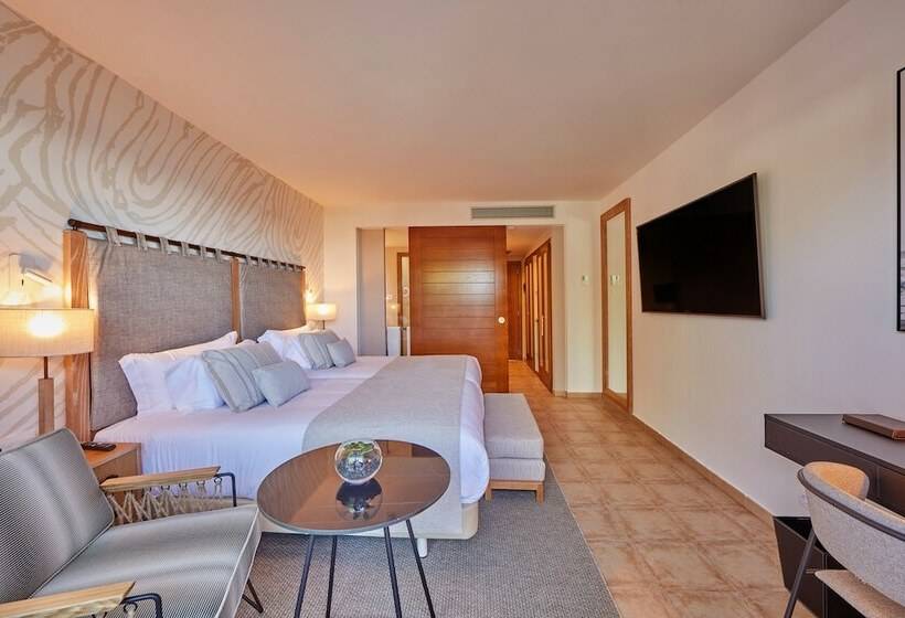 اتاق استاندارد با چشم‌انداز استخر, Secrets Lanzarote Resort & Spa   Adults Only