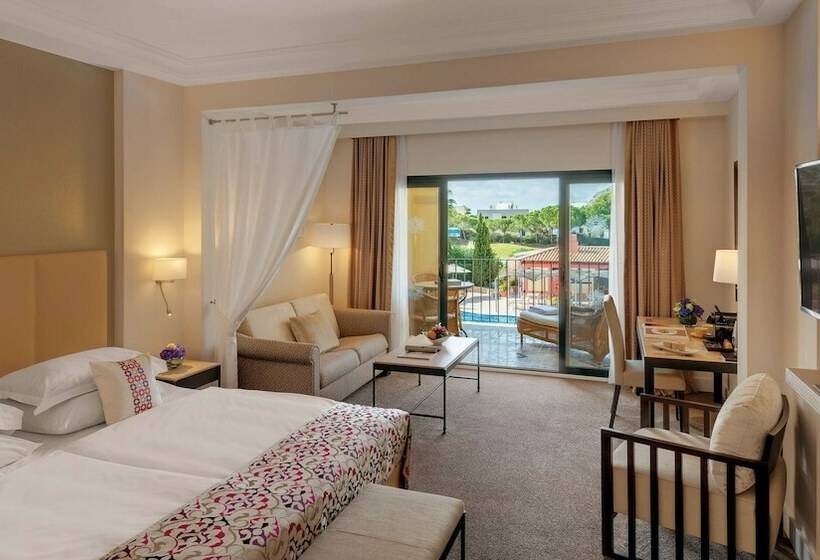اتاق سوپریور با چشم‌انداز استخر, Steigenberger Hotel And Resort Camp De Mar