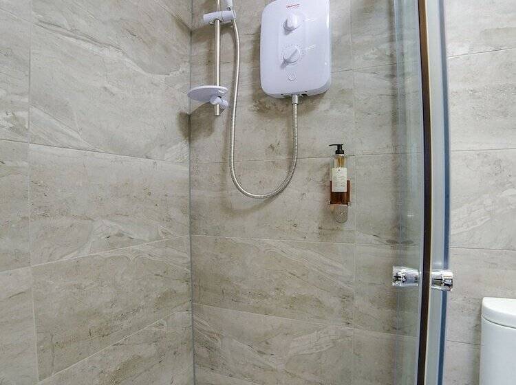 اتاق استاندارد, Rambler Inn