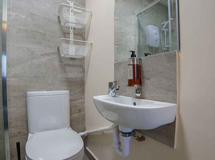 اتاق استاندارد, Rambler Inn