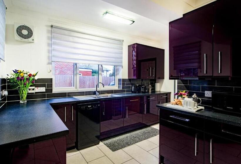 اتاق استاندارد با سرویس بهداشتی مشترک, Wilson Lodge