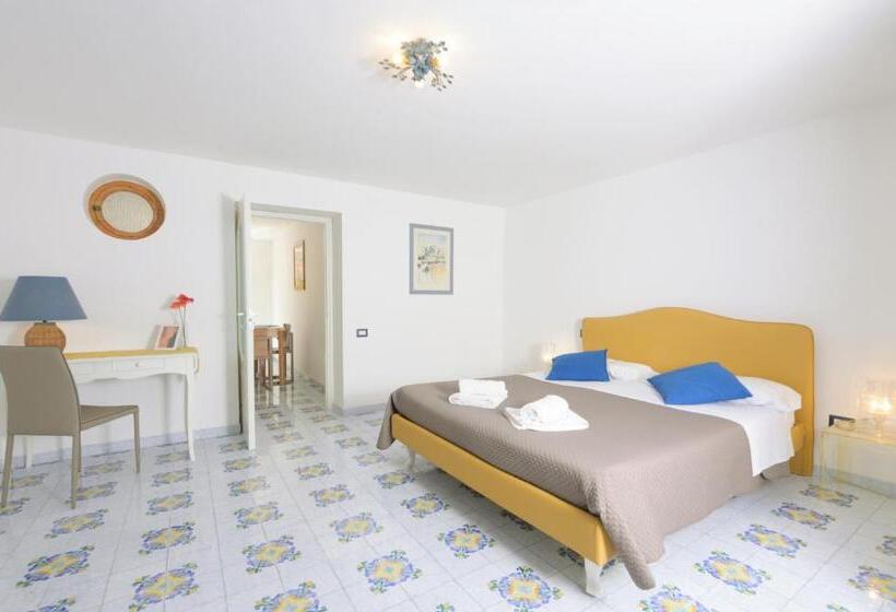 سوئیت جونیور خانوادگی, B&b Mediterraneo