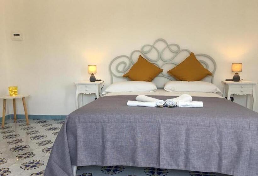 سوئیت جونیور با تراس, B&b Mediterraneo