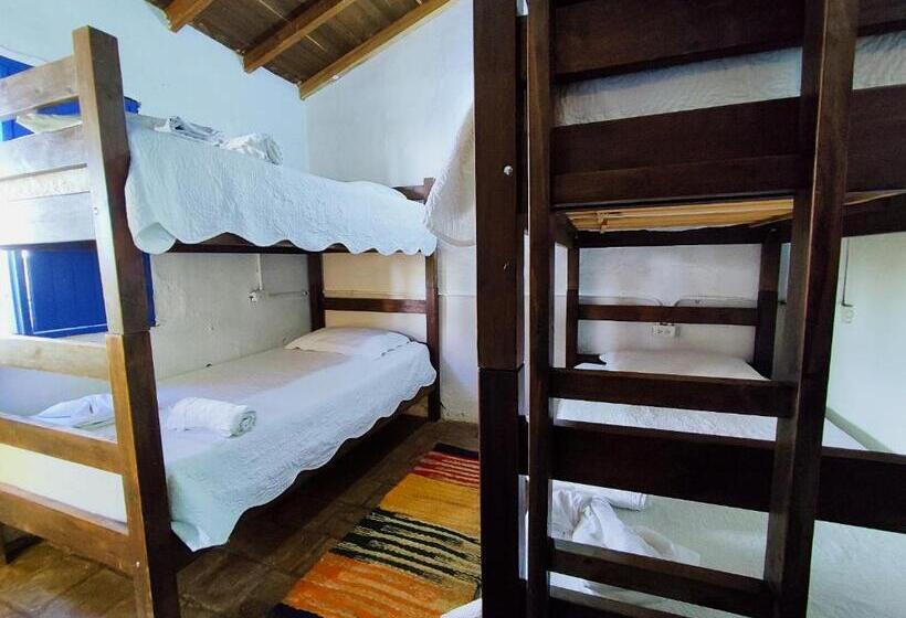 Economy Quadruple Room, Hostel Trip Monkey Barichara