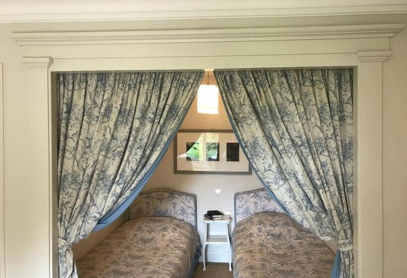 اتاق استاندارد چهار تخته, Bed And Breakfast   Château Du Vau
