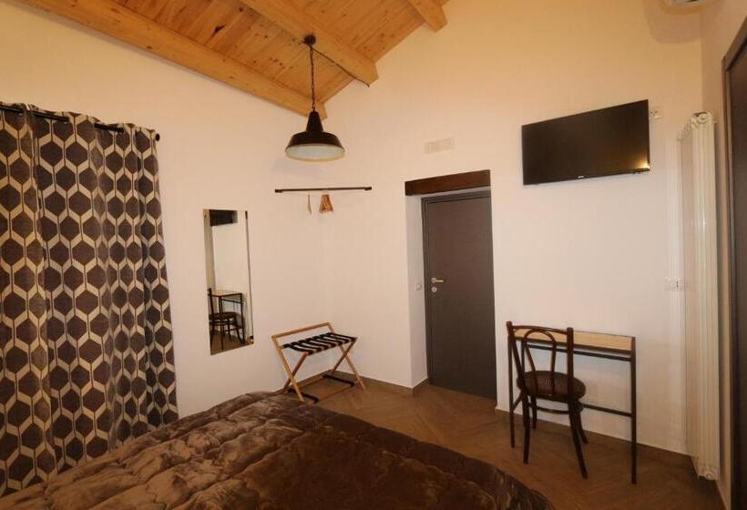 اتاق استاندارد با تخت بزرگ, Torre's Camere & Caffè