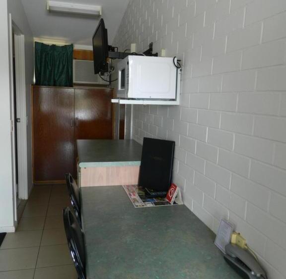 اتاق استاندارد, Coachman Motel
