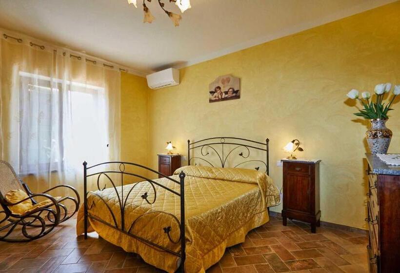 آپارتمان 1 خوابه با تراس, Agriturismo Montecrespini