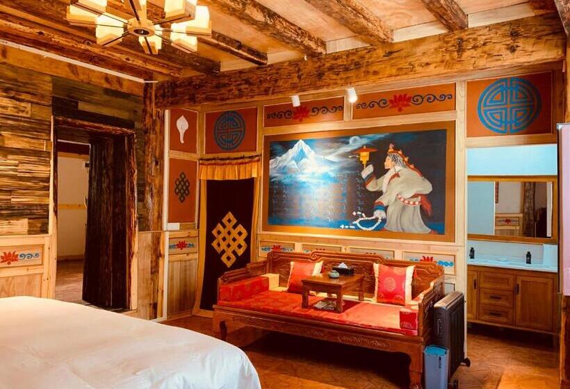 سوئیت جونیور خانوادگی, Shangri La Xiangye Listen To The Rain