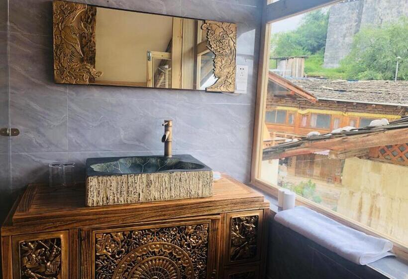 اتاق استاندارد, Shangri La Xiangye Listen To The Rain