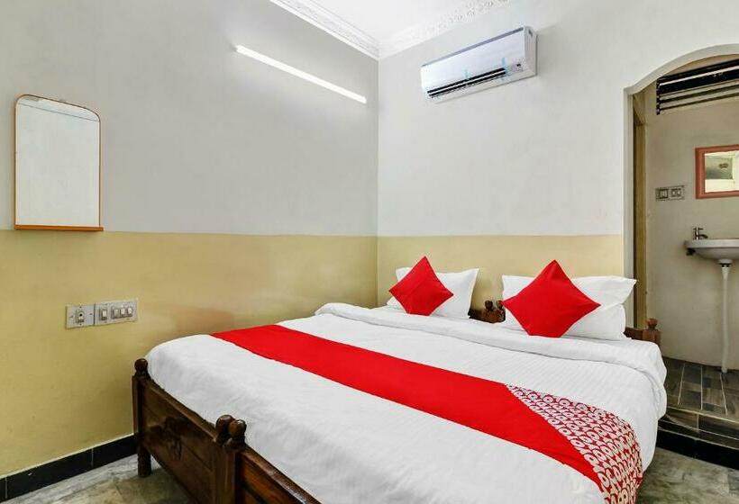 اتاق عادی, O Suraj Residency